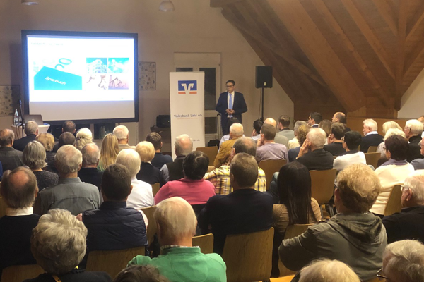 Volksbank informiert: Geld anlegen in turbulenten Zeiten