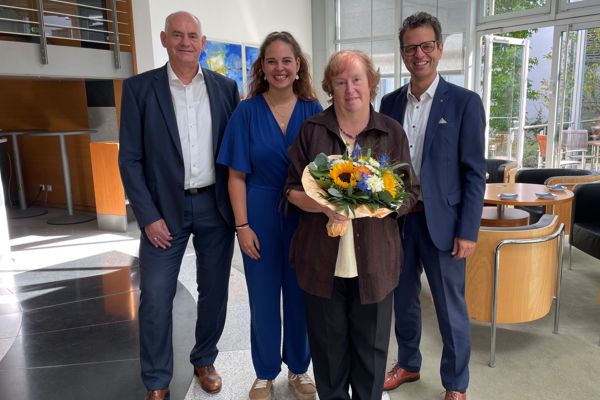 Volksbank Lahr verabschiedet langjährige Mitarbeiterin in den Ruhestand