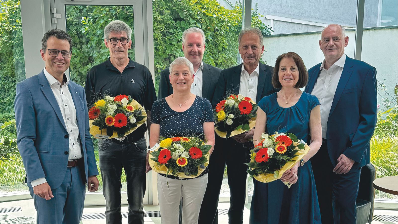Volksbank Lahr verabschiedet vier Mitarbeiterinnen und Mitarbeiter in den Ruhestand